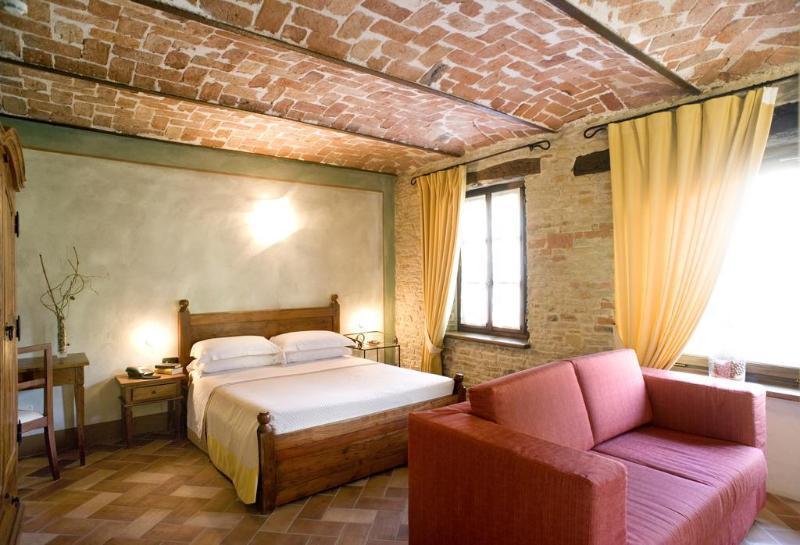 فندق Relais Montemarino Borgomale المظهر الخارجي الصورة