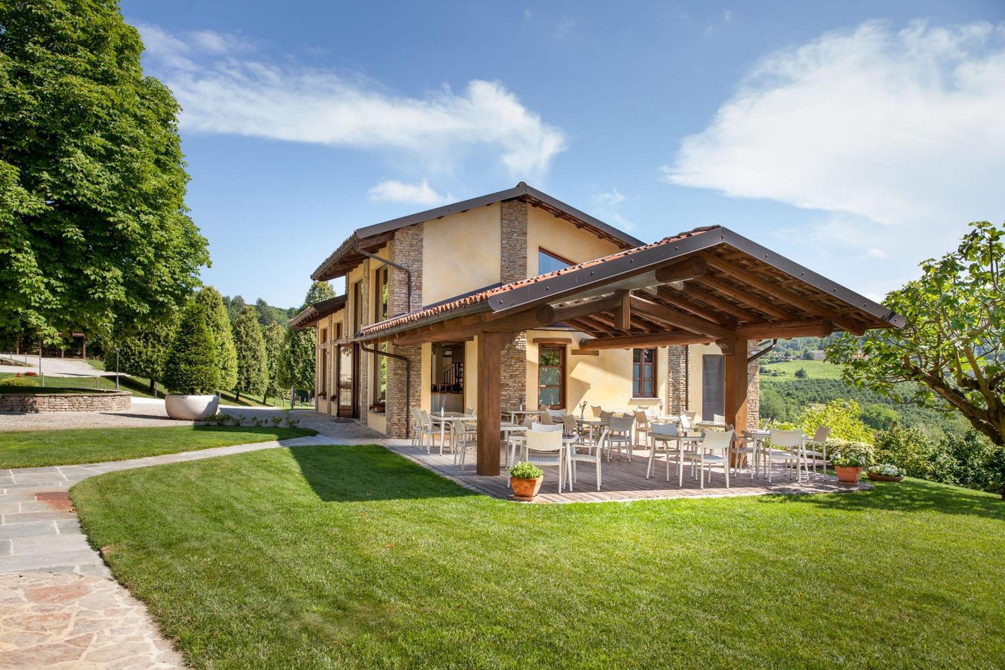 فندق Relais Montemarino Borgomale المظهر الخارجي الصورة
