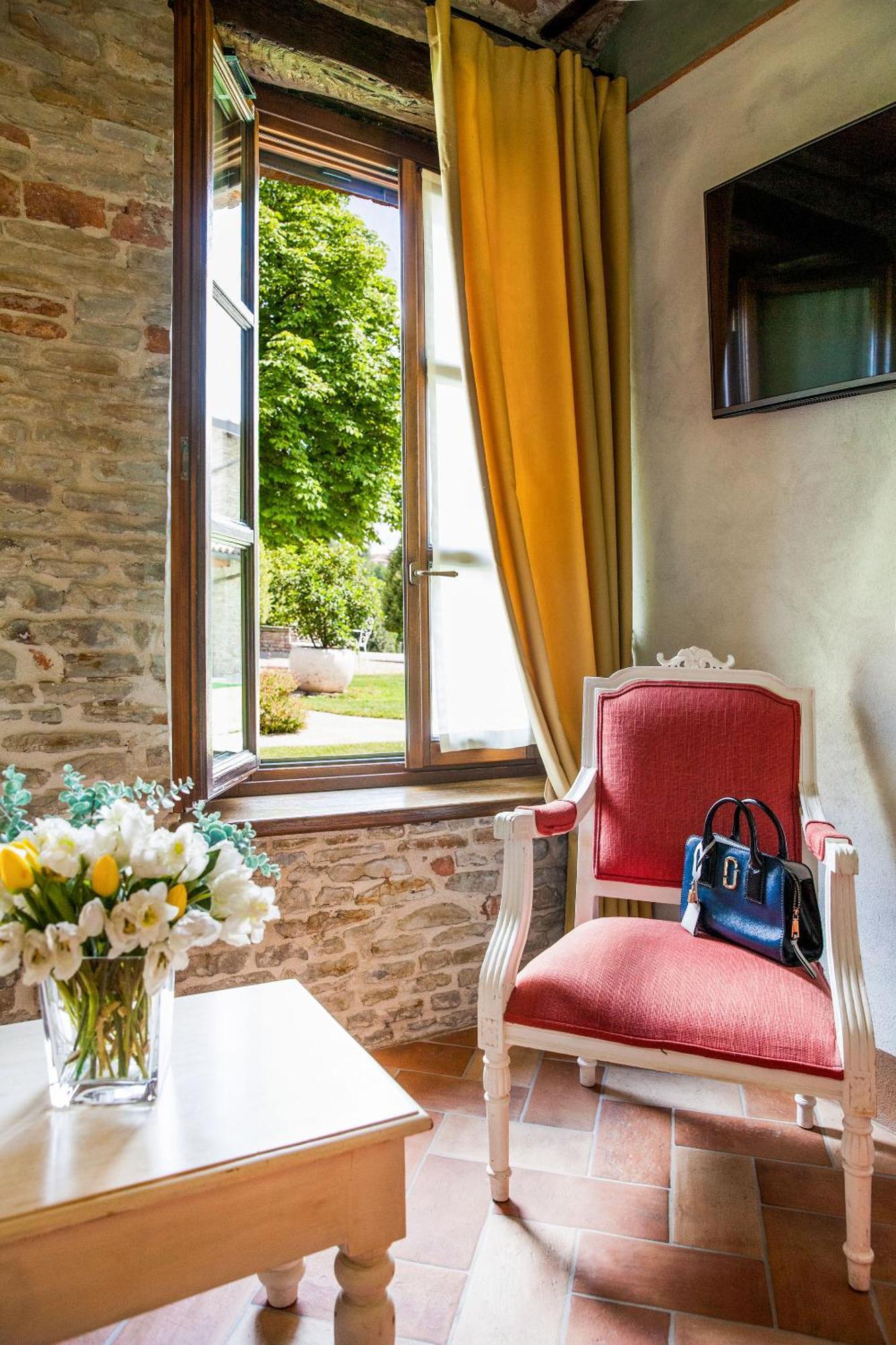 فندق Relais Montemarino Borgomale المظهر الخارجي الصورة
