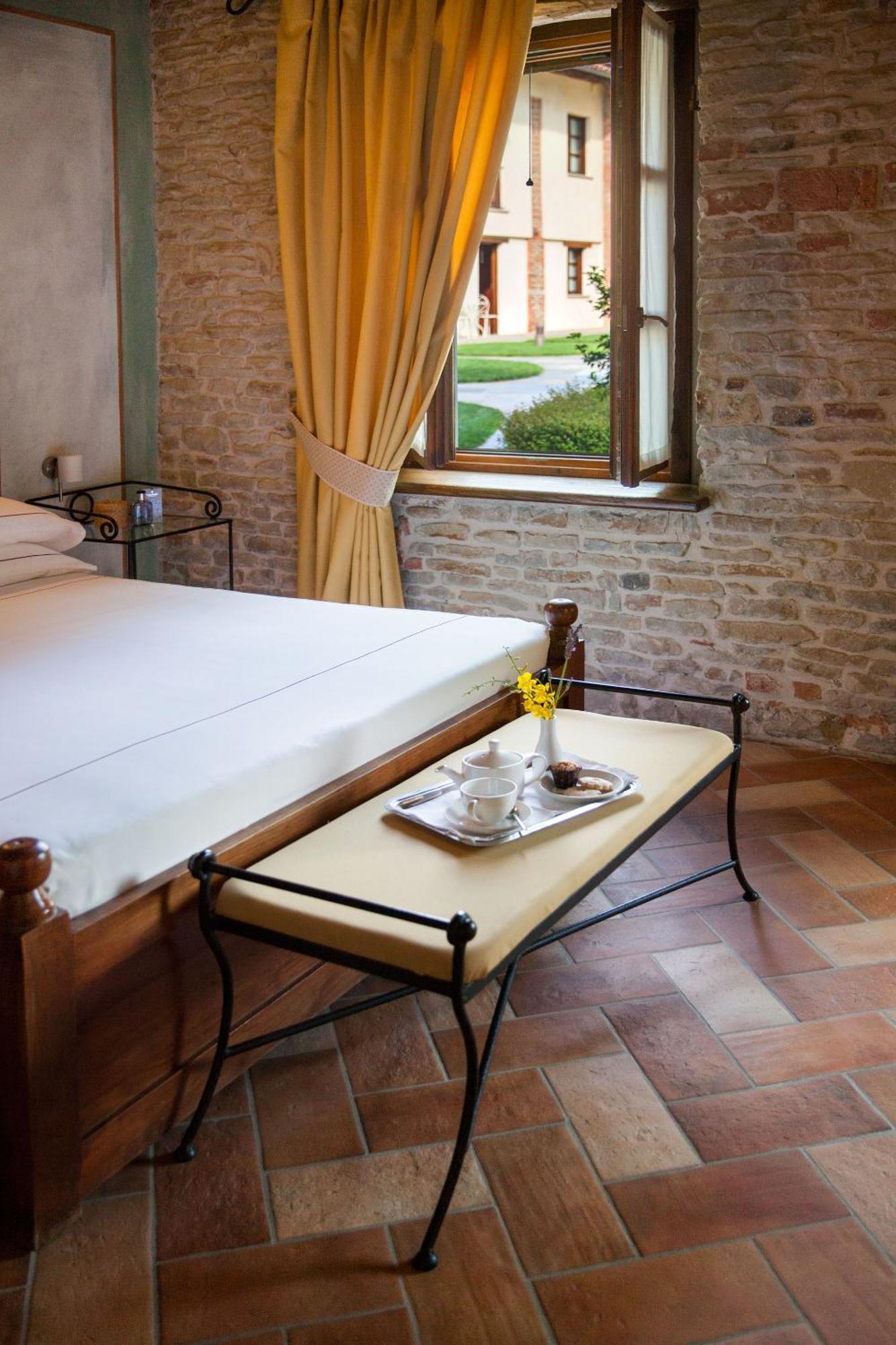 فندق Relais Montemarino Borgomale المظهر الخارجي الصورة