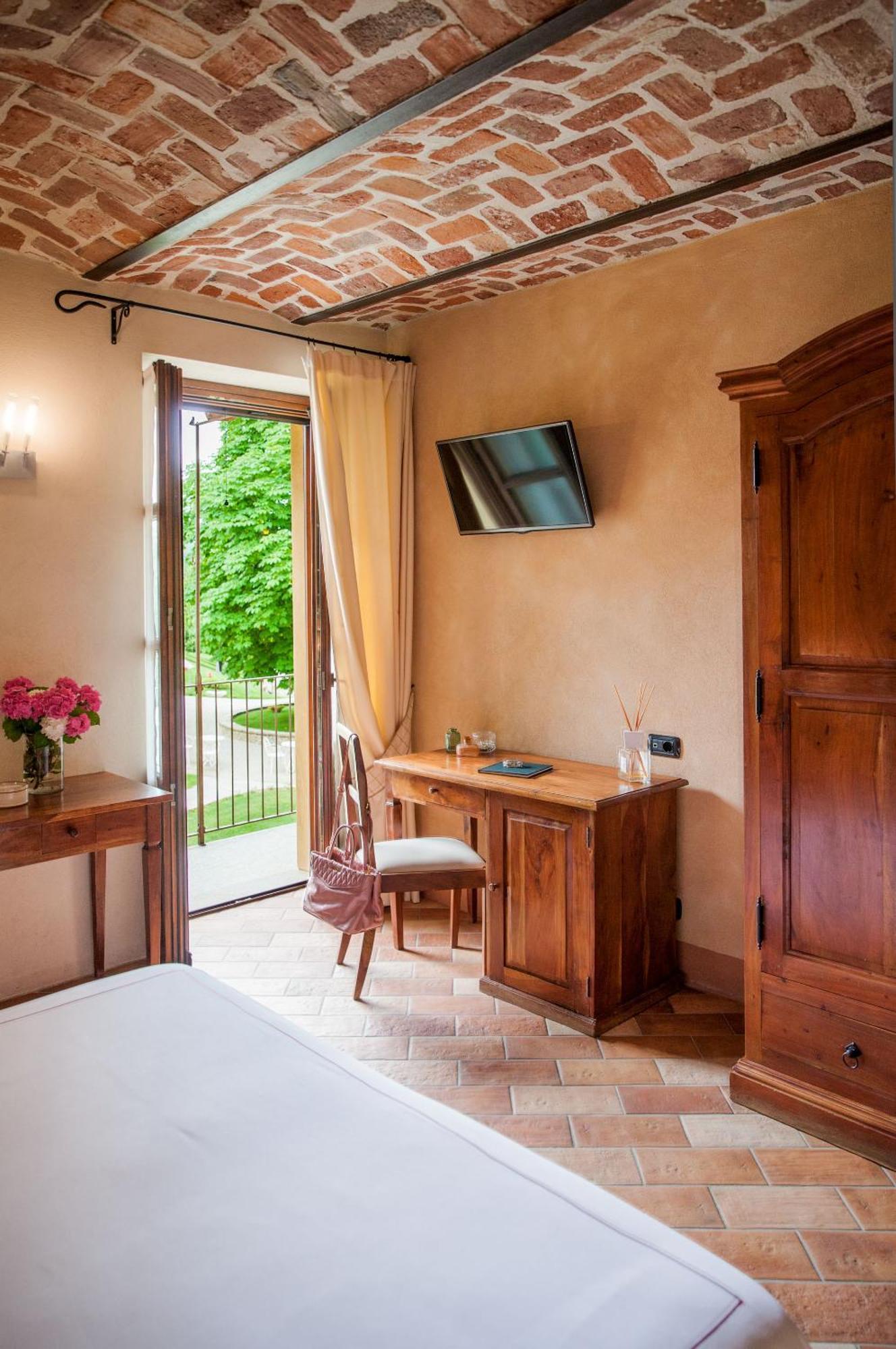 فندق Relais Montemarino Borgomale المظهر الخارجي الصورة