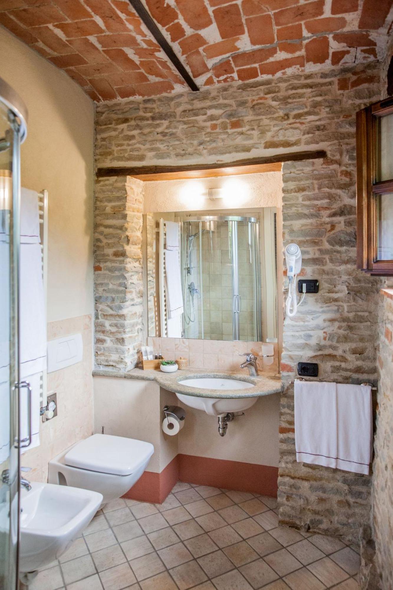 فندق Relais Montemarino Borgomale المظهر الخارجي الصورة