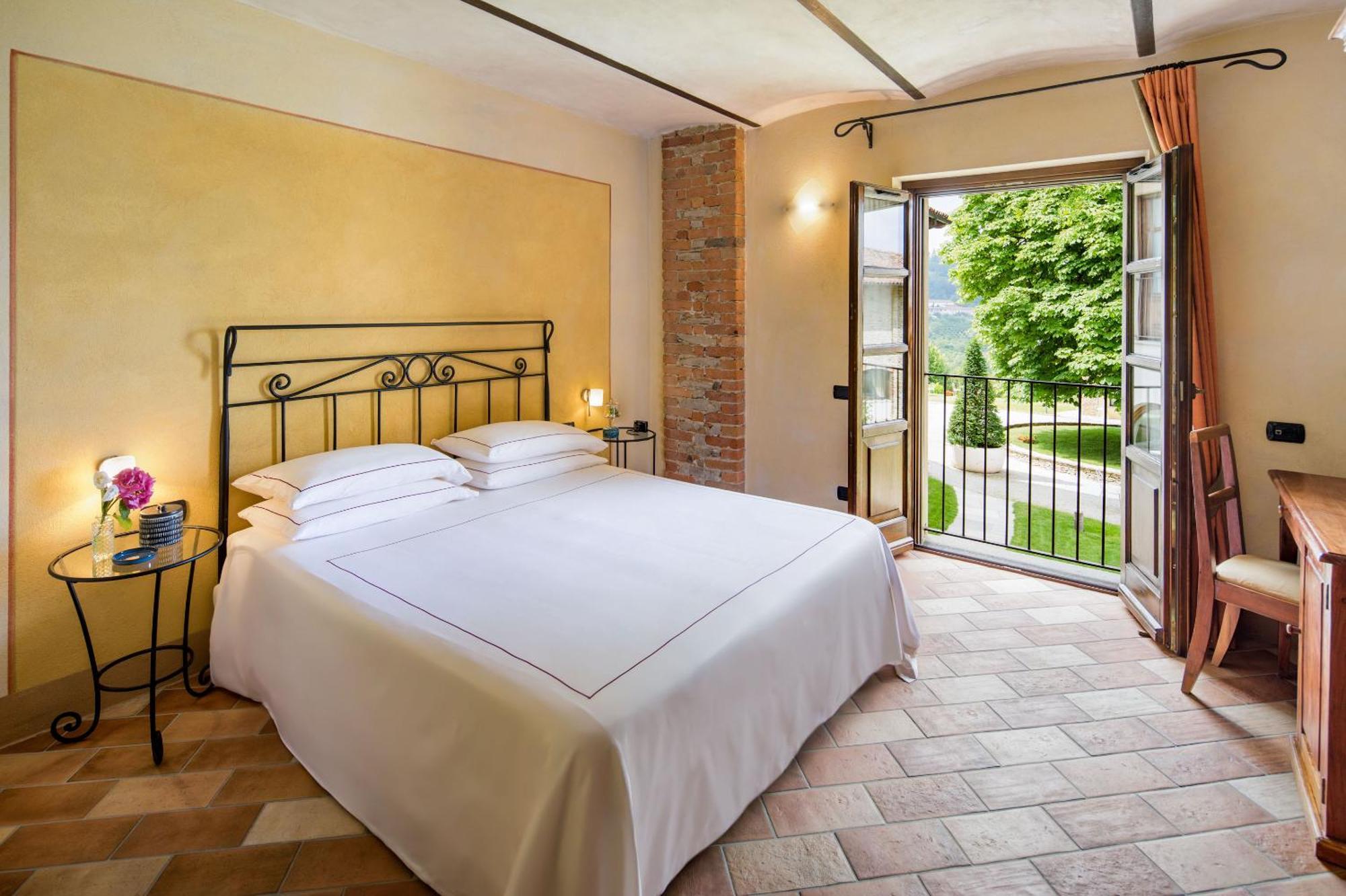 فندق Relais Montemarino Borgomale المظهر الخارجي الصورة